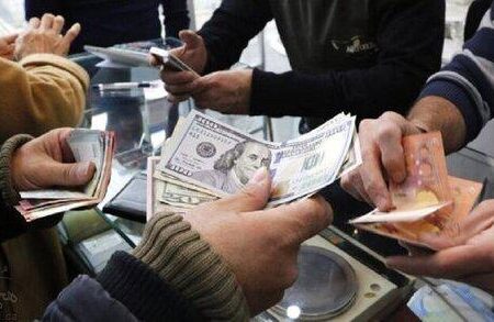 مدل روسی برای کنترل دلار ۵۰ هزار تومانی | فروش ارز با کارت ملی متوقف شد