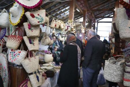 نمایش ایرانی کوچک در نمایشگاه صنایع دستی و سوغات