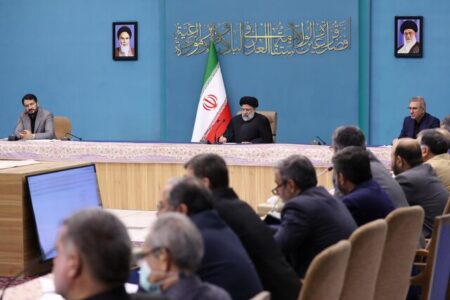 اگر بانکی به تعهداتش در نهضت ملی مسکن عمل نکرده باید پاسخگو باشد