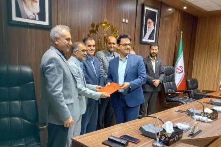 تقدیر کمیسیون فرهنگی شورای شهر رشت از محمدرضا فروتن مدیر روابط عمومی شهرداری مرکز