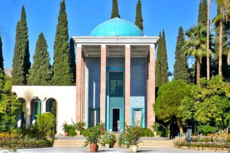 سعدی؛ شاعر زبان، زندگی و شادی نه اندرزگوی ملال‌آور کتاب‌های درسی!