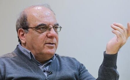 عباس عبدی: چرا گرایش به دین در جامعه افت کرده است؟
