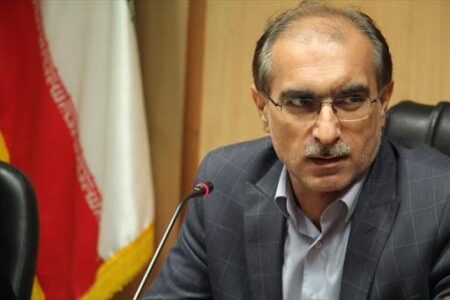 پوشش فقط مقنعه نیست، مانتو کوتاه و شلوار زاپ دار هم ممنوع است
