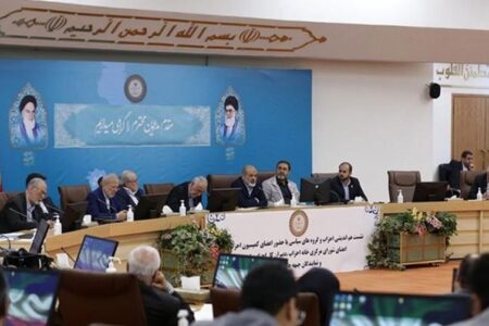 نشست هم اندیشی وزیر کشور با دبیران احزاب؛ انتقاد دبیران احزاب از قانون انتخابات، صداوسیما و شرایط موجود سیاسی