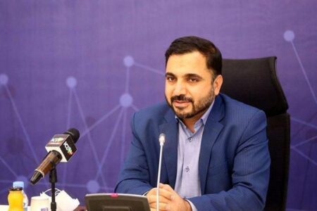 آقای زارع پور! اینترنت که هیچ! دست کم وضعیت اسف بار آنتن دهی موبایل ها را به حالت قبل برگردانید