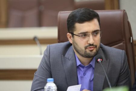 برگزاری مراسم استقبال از خادمان حرم مطهر رضوی در منطقه آزاد انزلی