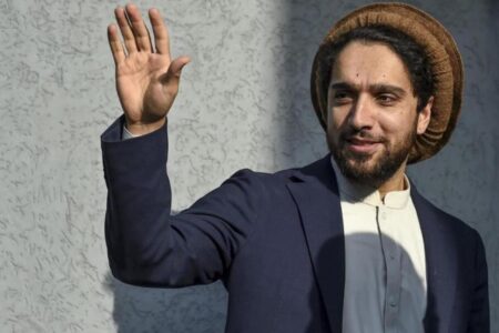 توئیت کنایه آمیز احمد مسعود به درگیری مرزی ایران و نیروهای طالبان