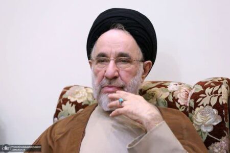 سیدمحمد خاتمی: آزردگی نسل نوپا بیش از هر چیز آینده کشور را تهدید می‌کند/ اگر از دوسال پیش بازگشت به برجام تحقق می یافت، منافع بیشتری نصیب کشور می‌شد؛ آنچه وضع نگران کننده مردم را ولو اندکی بهتر کند امر مطلوبی است