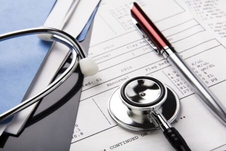 تعرفه‌های جدید پزشکان اعلام شد | ویزیت پزشک عمومی ۱۲۶ هزار تومان