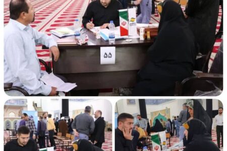 برپایی میز خدمت سازمان منطقه آزاد انزلی در مصلی رشت