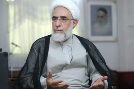 منتجب نیا: برجامی که سند خیانت بود، ناگهان فرشته نجات شد!/ دولت رئیسی با چیزی پُز می‌دهد که ۹۰ درصدش برای دولت گذشته است