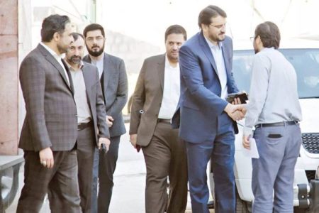 روزنامه وطن امروز مهرداد بذرپاش را کاندیدای اصلی کرد!