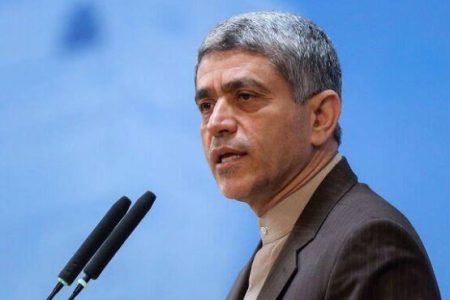 طیب نیا فرمانده اقتصادی پزشکیان می شود