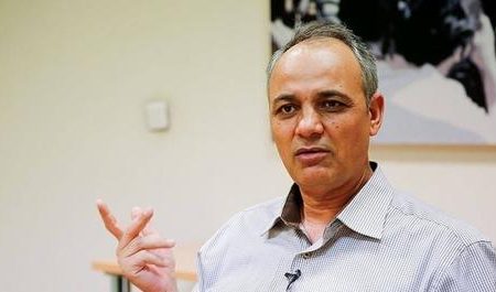 احمد زیدآبادی خطاب به پزشکیان: به محل مسکونی مهدی کروبی و میرحسین موسوی بروید و تیم مراقبان امنیتی را مرخص کنید