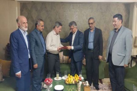 حضور رئیس دانشگاه علوم پزشکی گیلان در منزل دو آزاده سرفراز