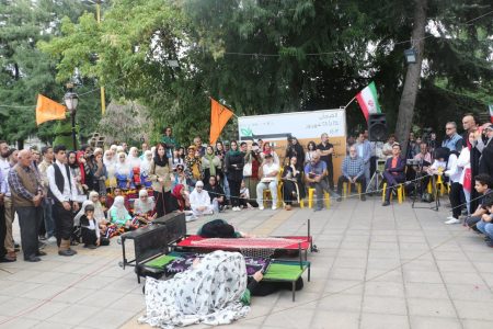 آغاز گر سیزدهمین جشنواره تئاتر خیابانی شهروند لاهیجان