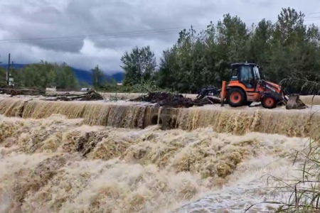 مسدود شدن راه ارتباطی چند روستای شهرستان سیاهکل با طغیانی شدن رودخانه‌ها