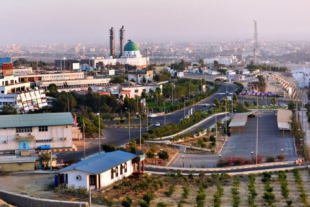 فشارهای مشکوک برای فروش چابهار/ پای دولت سیزدهم در میان است