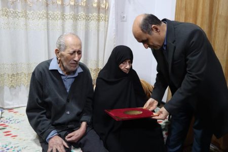 دیدار استاندار گیلان با خانواده شهید علیجانی