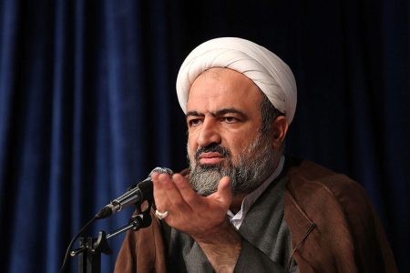 وکیل پایه یک دادگستری: رسایی طبق قانون، با ۱۰۰ ساعت غیبت از مجلس، مستعفی شناخته میشود