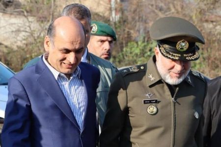 دکتر حق شناس مردمی، دلسوز و متخصص است