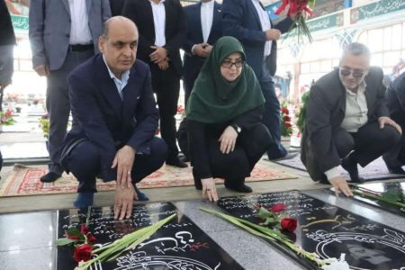 آغاز سفر سخنگوی دولت به گیلان با حضور در گلزار شهدای رشت