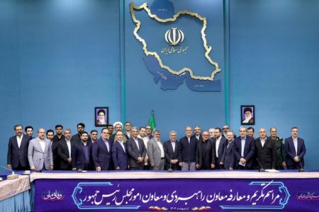 توضیحات پزشکیان درباره کناره‌گیری ظریف؛ برخی زمین و زمان را بهم ریختند تا او نماند