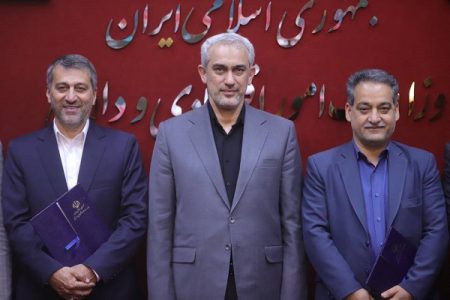 حسین فروزان با حکم وزیر اقتصاد، دبیر شورایعالی مناطق آزاد و ویژه اقتصادی شد