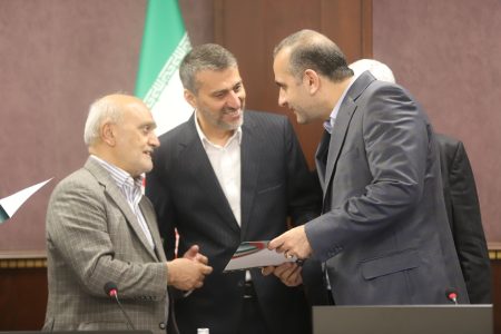 مهندس مصطفی طاعتی مقدم بهعنوان رئیس كارگروه مقابله با قاچاق كالا و ارز منطقه آزاد انزلی منصوب شد